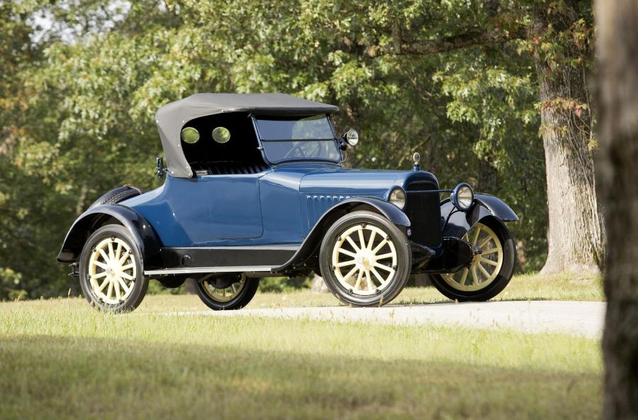  Chalmers Six-30 Roadster 1917 года  (фото 1 из 12)
